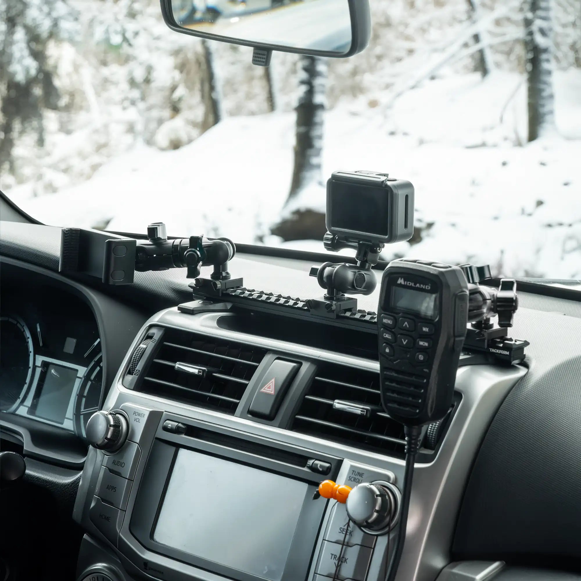 TRAXX™ - Assault Track Picatinny Dash Bracket With MagSafe Charging Phone Mount | 2010-2024 Toyota 4Runner