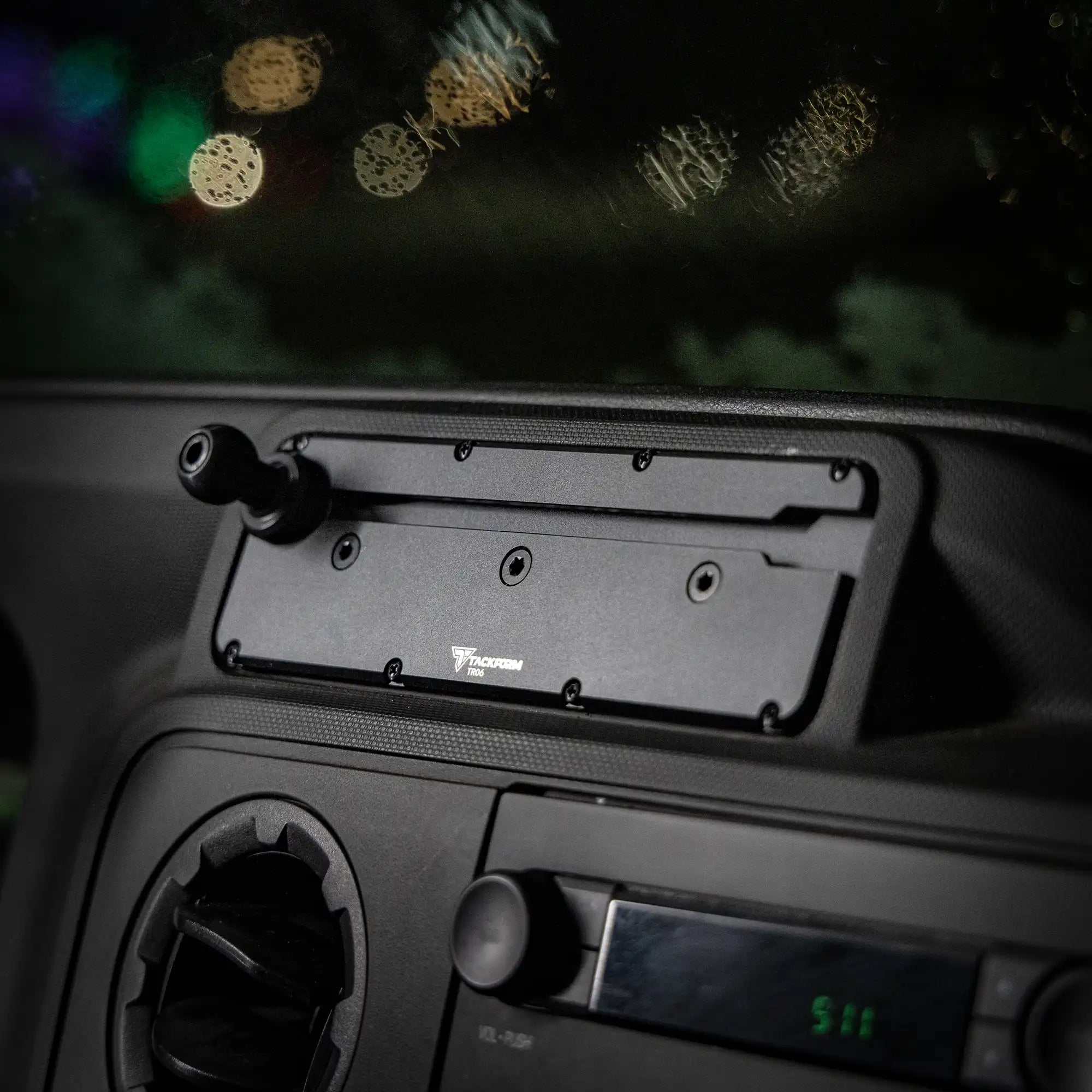 2009-2026 Ford E-Series Slim Track Dash Bracket With Dual MagSafe Phone Mounts