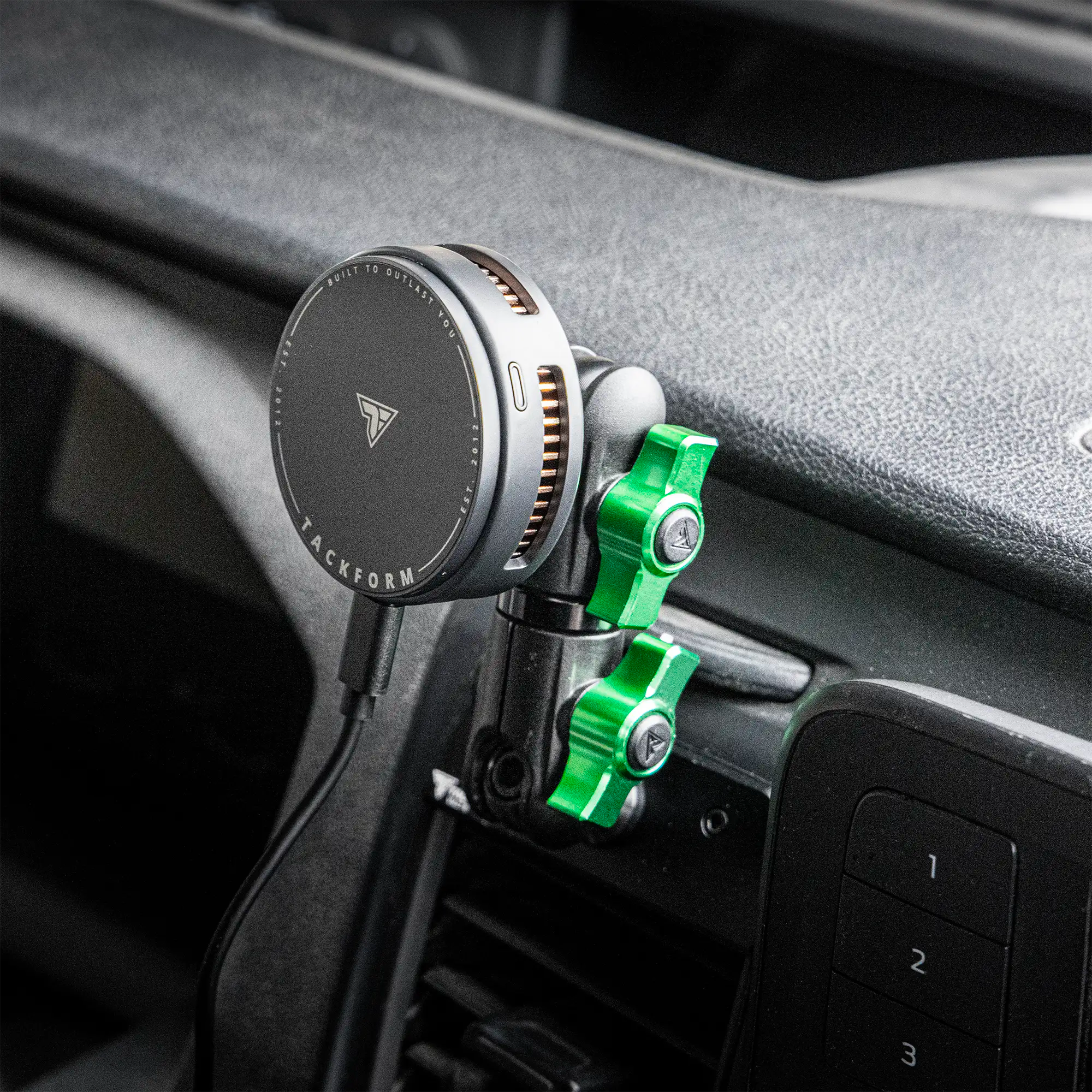 LINK™ Vent Mount Bracket With Qi2/MagSafe Charging and Cooling Phone Holder | 3.5" Arm | 2020+ Ford Transit (Not Compatible With Transit Connect)