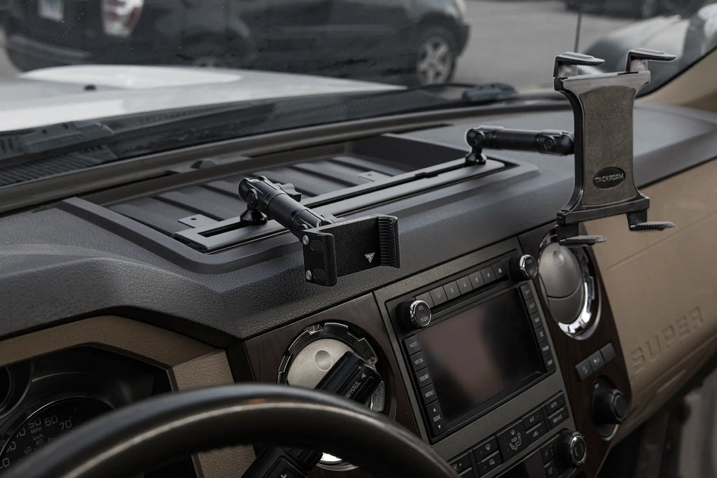 TRAXX™ - Fast Track Dash Bracket With MagSafe Charging Phone Mount | 2008-2016 Ford Super Duty, 2011-2025 F-650 & F-750 (See Compatibility Info For Year/Trim Details)