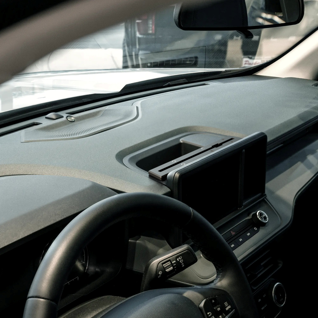 TRAXX™ - Slim Track Dash Bracket With 20LITE Phone Mount  | 2022-2024 Ford Maverick