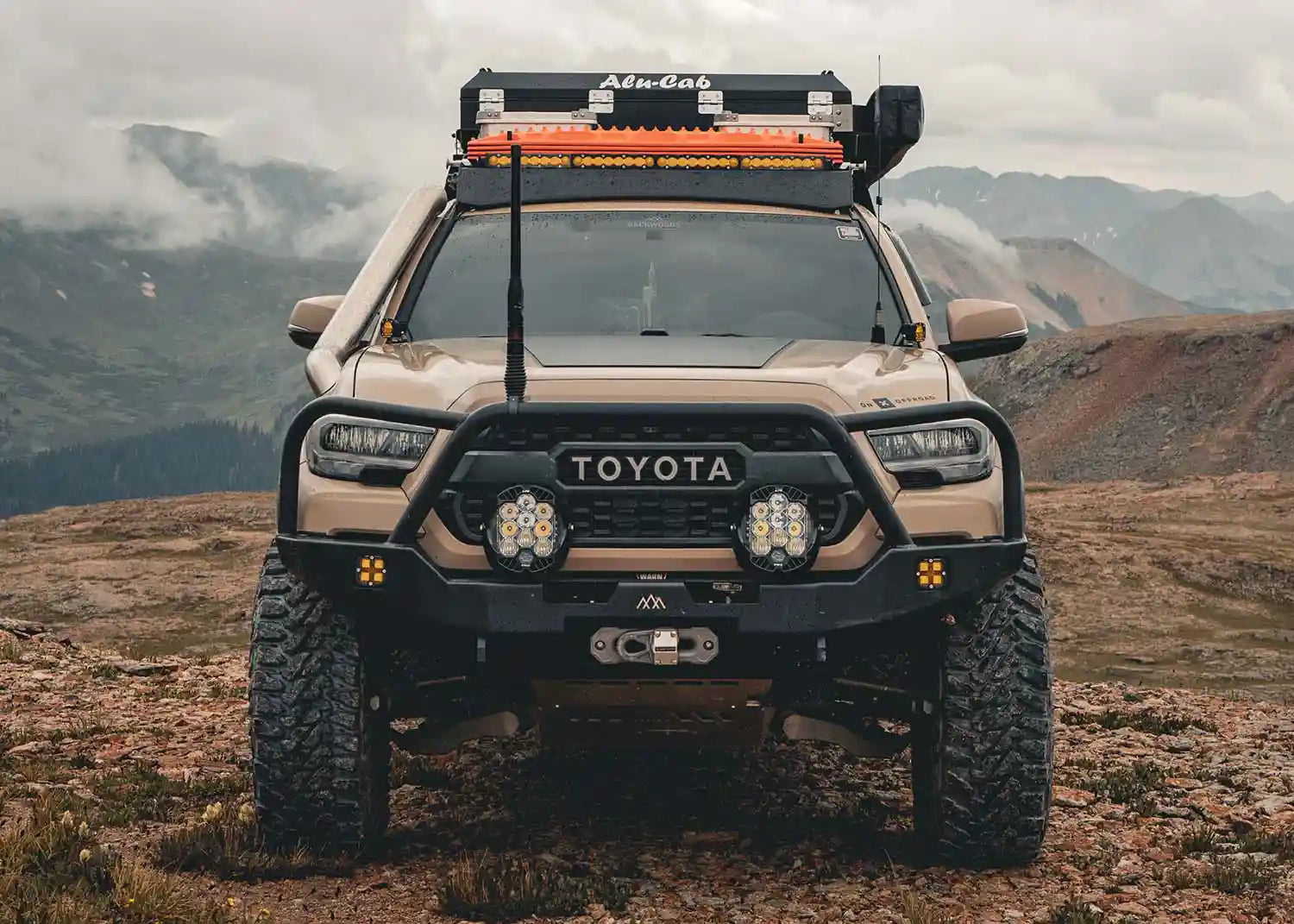Hi-Lite Overland Toyota Tacoma Front Bumper 3rd Gen (2016-2023) [Bull Bar]